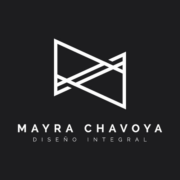 Meet your Posher, Mayra - Picture 1 of 1